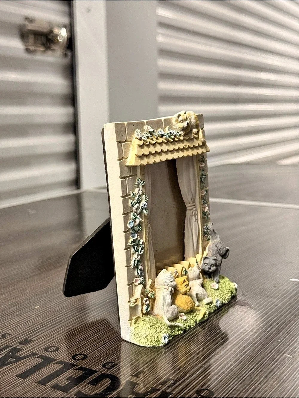 Cat Theater Decorative Picture Frame Cream & Green